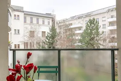 Balcon ou terrasse dans l'établissement Appartement lumineux dans le quartier Jean Macé