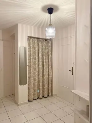 Plan de l'établissement Appartement T4 charmant bien situé, Charpennes