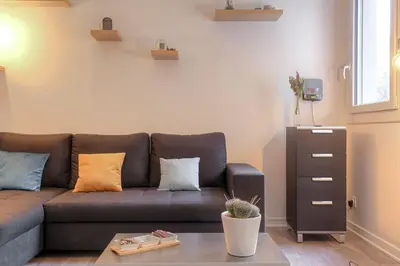 Coin salon dans l'établissement Appartement spacieux et moderne, Lyon 6ème