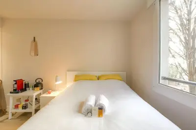 Un ou plusieurs lits dans un hébergement de l'établissement Studio harmonieux pour 2 personnes - Lyon 3