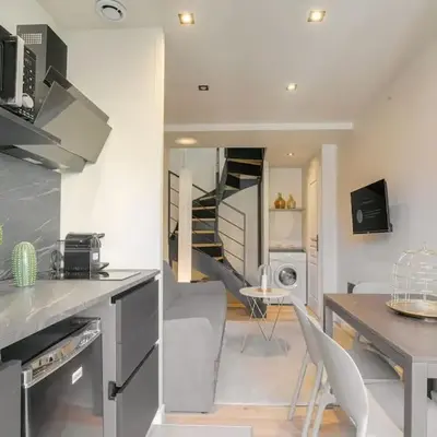 Studio moderne et équipé en duplex