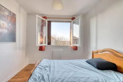 Un ou plusieurs lits dans un hébergement de l'établissement Le Repaire des Travailleurs - Balcon Privé - Jonage