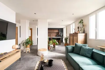 Coin salon dans l'établissement Le Skyview - Vue sur Lyon
