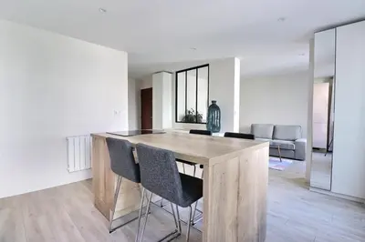 Coin salon dans l'établissement The Monplaisir - Magnificent T2 apartment - Lyon 8th