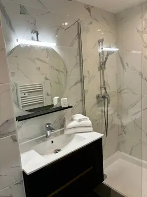 Salle de bains dans l'établissement L'Olivier - Calme, Chaleureux, proche transports