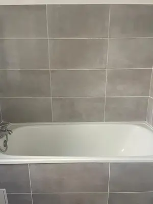 Salle de bains dans l'établissement Victor Hugo