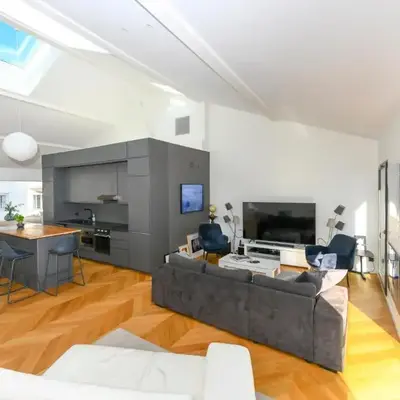 Duplex neuf et très lumineux en plein centre ville