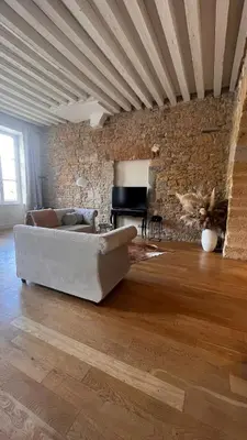 Télévision ou salle de divertissement dans l'établissement Le panorama