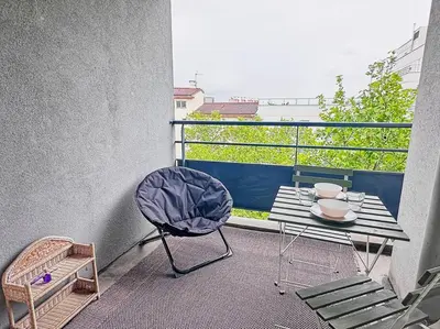 Balcon ou terrasse dans l'établissement Charmant T2 terrasse, garage