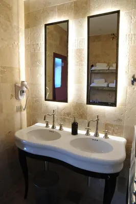 Salle de bains dans l'établissement Les Chambres De La Renaissance