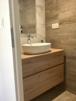 Salle de bains dans l'établissement Logement de Tiphanie et Quentin