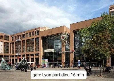 Plan de l'établissement apartment ideal location for Lyon Center