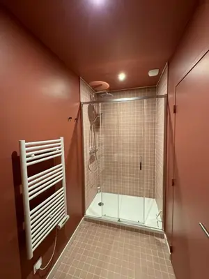 Salle de bains dans l'établissement Romance