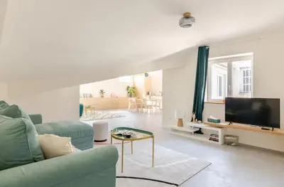 Télévision ou salle de divertissement dans l'établissement Olaf
