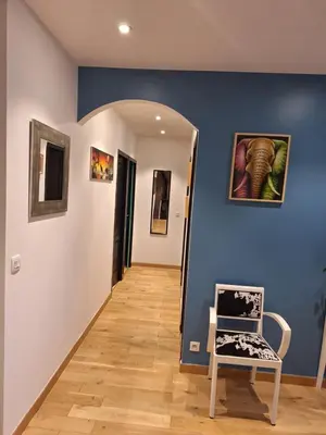 Télévision ou salle de divertissement dans l'établissement Chambre Maeva chez Laurent