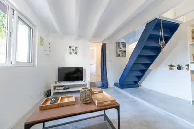 Télévision ou salle de divertissement dans l'établissement Baiona - Maison - Extérieur