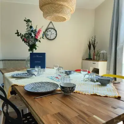 Maison vue sur le Rhône à proximité du port