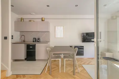 Cuisine ou kitchenette dans l'établissement T2 moderne pour 4 - St-Didier-au-Mont-d'Or