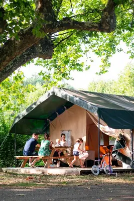 Clients de l'établissement Camping de Thoissey
