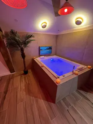 Plan de l'établissement Bohème & Jacuzzi