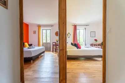 Un ou plusieurs lits dans un hébergement de l'établissement Maison du Verger à Dardilly
