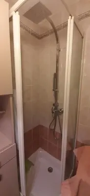 Salle de bains dans l'établissement Vallée de la Saône T3