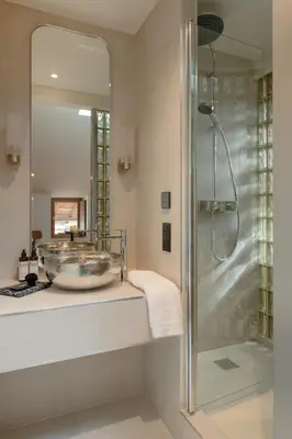 Salle de bains dans l'établissement MiHotel - Grenier à Sel de Pérouges