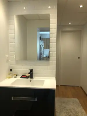 Salle de bains dans l'établissement Studio calme avec terrasse proche de Lyon