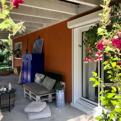 Studio calme avec terrasse proche de Lyon