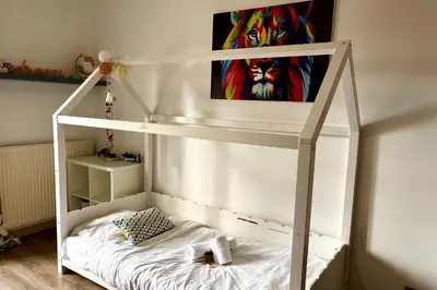 Un ou plusieurs lits dans un hébergement de l'établissement Villa Birdie - Belle maison avec piscine