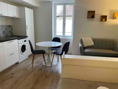 Cuisine ou kitchenette dans l'établissement Le Minimaliste, Appartement Hyper Centre Climatisé