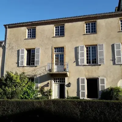 La Chanoinesse