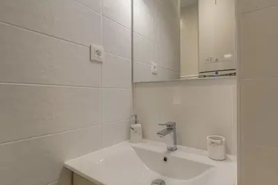 Salle de bains dans l'établissement Cosy et Typique à Cordeliers