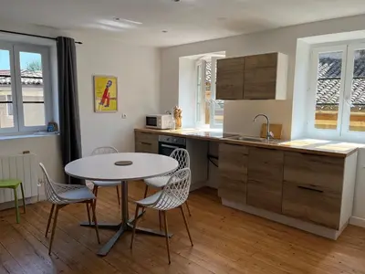 Cuisine ou kitchenette dans l'établissement Appartement duplex centre historique