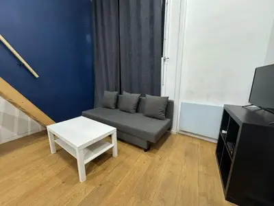 Télévision ou salle de divertissement dans l'établissement Studio cosy proche du centre de Lyon