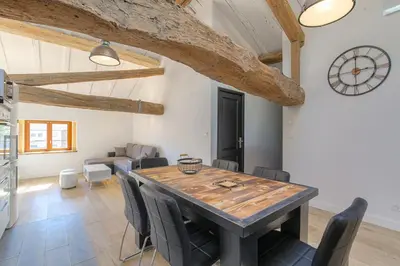 Coin salon dans l'établissement L'élégance aux Ponts Tarrets