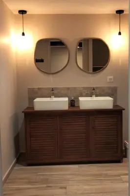 Salle de bains dans l'établissement Gîte de Briante