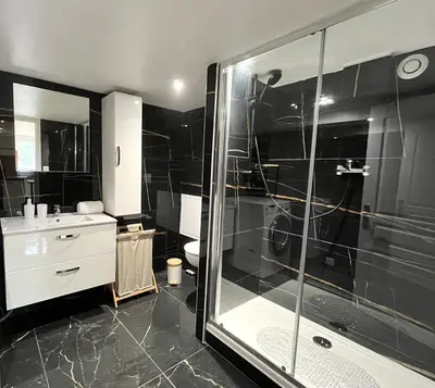 Salle de bains dans l'établissement Beau T3 à 15 min de Lyon