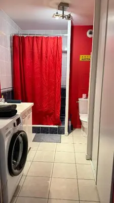 Salle de bains dans l'établissement Charmant appartement de 46 m2 au cœur de Décines