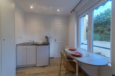 Cuisine ou kitchenette dans l'établissement Pasteur Collection - Moderne & Cosy - 3pers