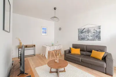 Coin salon dans l'établissement Charmant et Cosy idéal déplacement pro