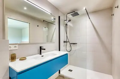 Salle de bains dans l'établissement le Clos Doré