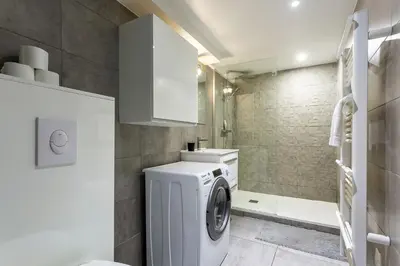 Salle de bains dans l'établissement Smartstay Louis Mille - Gratte-Ciel