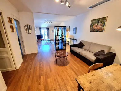 Coin salon dans l'établissement Clos des Jardiniers 2