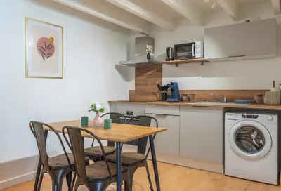 Cuisine ou kitchenette dans l'établissement Repos et Sérénité