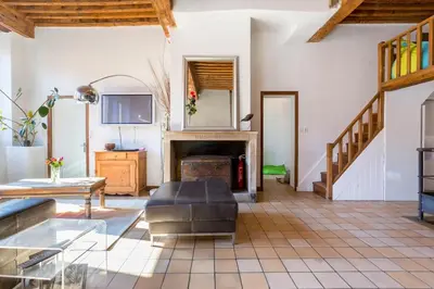 Coin salon dans l'établissement Le Duplex de Fourvière