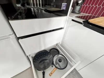 Cuisine ou kitchenette dans l'établissement La White box