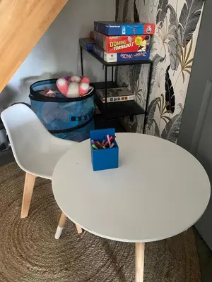 Coin salon dans l'établissement LES GITES CHEROIS sweet home maison 8 personnes
