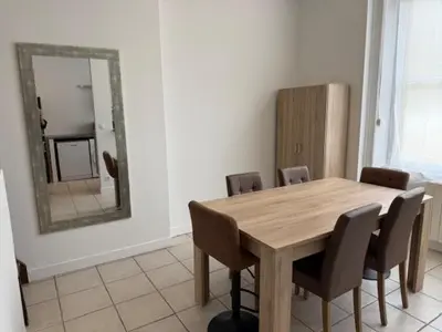 Plan de l'établissement OULLINS T3 COSY 70M2 - 6 Pers 2 Chambre - 2 Mezzanines Métro & centre à Pied