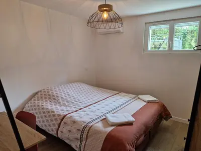 Un ou plusieurs lits dans un hébergement de l'établissement Le Zénith - 3 chambres, 3 salles de bain - 8 pers max - Local à vélos - Réservation à la chambre possible